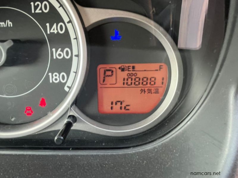 2014 Mazda Demio pictures