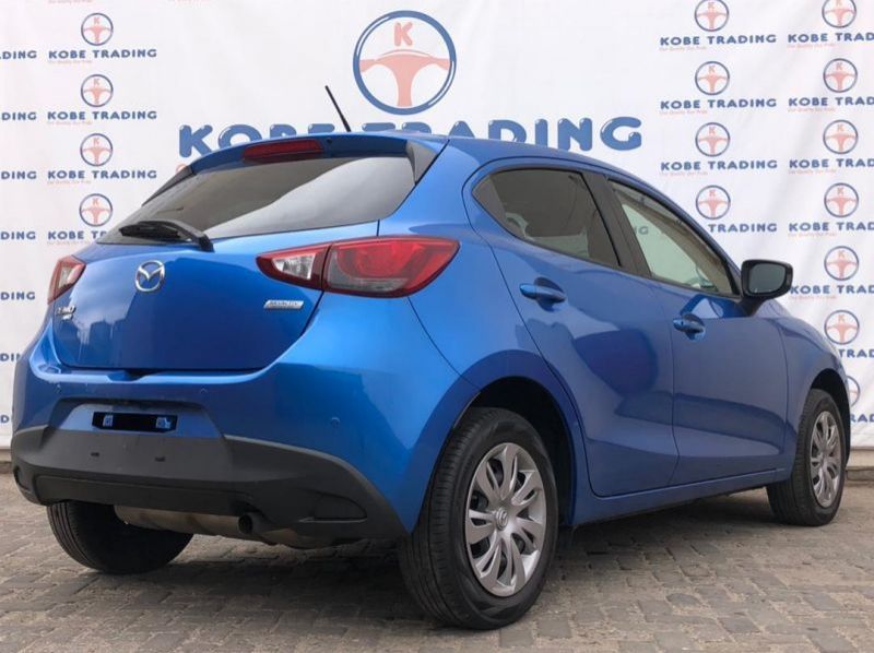 2016 Mazda Demio 13SKY ACTIV/SMART STYLISH AWD pictures