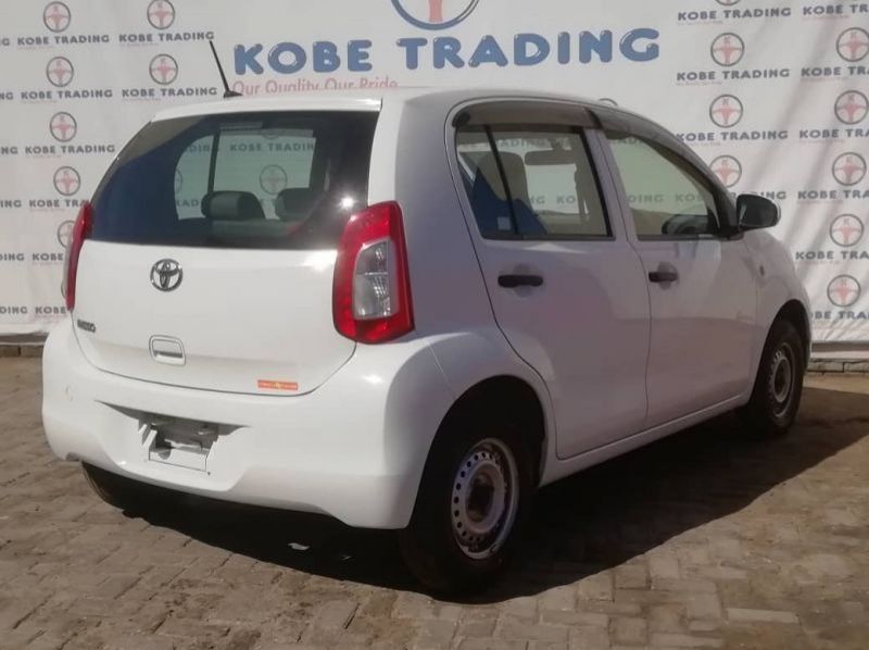 2014 Toyota Passo pictures