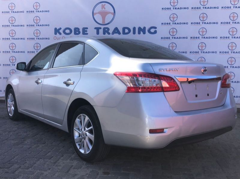 2013 Nissan Slyphy 1.8  Executive pictures