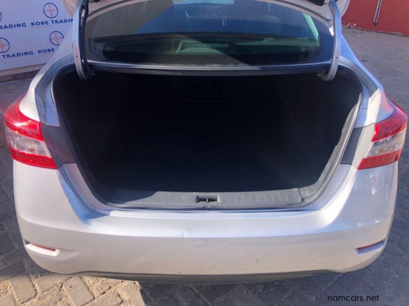 2013 Nissan Slyphy 1.8  Executive pictures