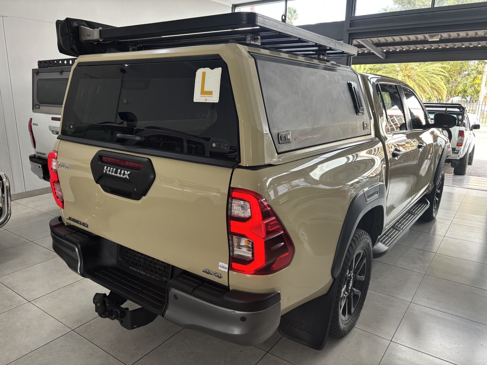 2023 Toyota Hilux Legend 2.8 4x4 A/t D/cab photo