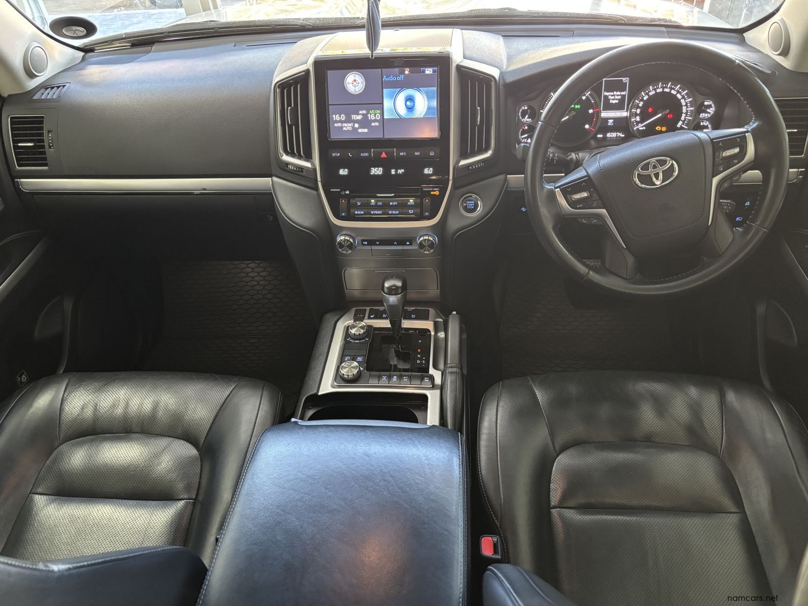 2019 Toyota Land Cruiser VX R 200 4.5 V8 photo