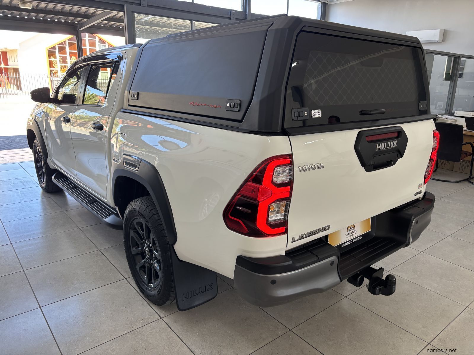2025 Toyota Hilux 2.8 4x4 A/t D/cab  48V photo
