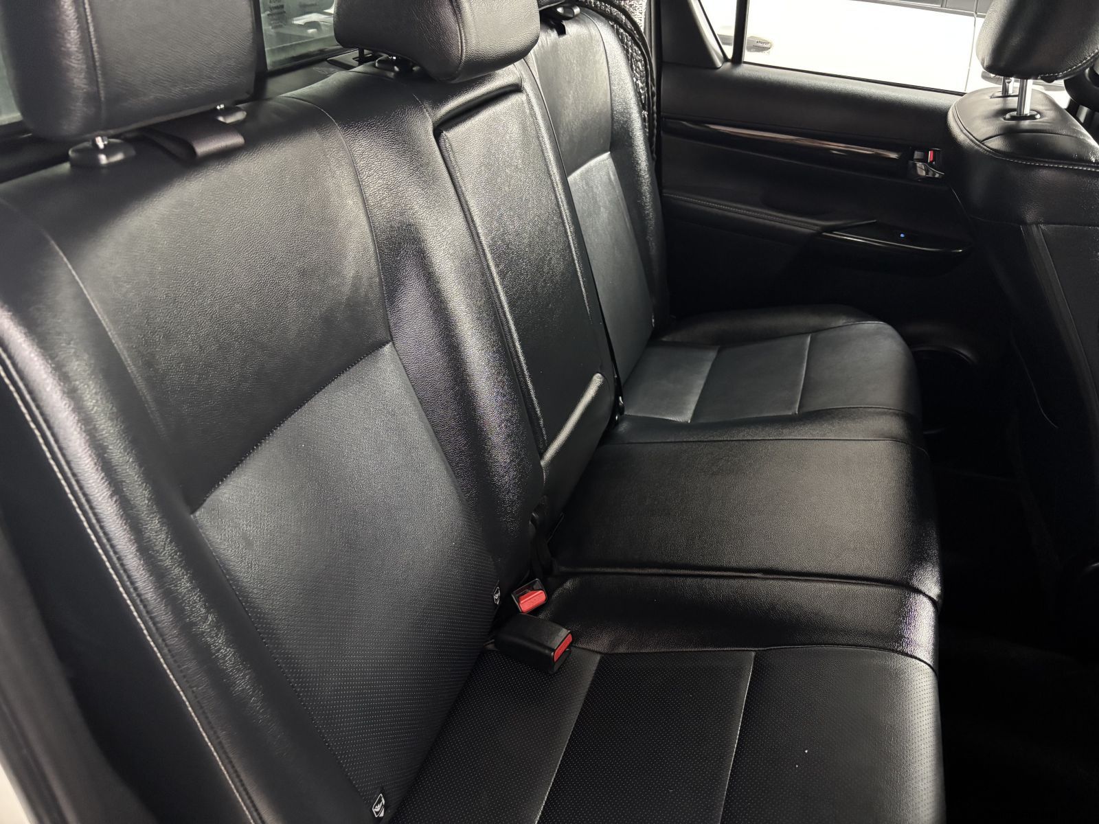 2020 Toyota Hilux Legend 50 D/cab 2x4 M/t 2.8 photo