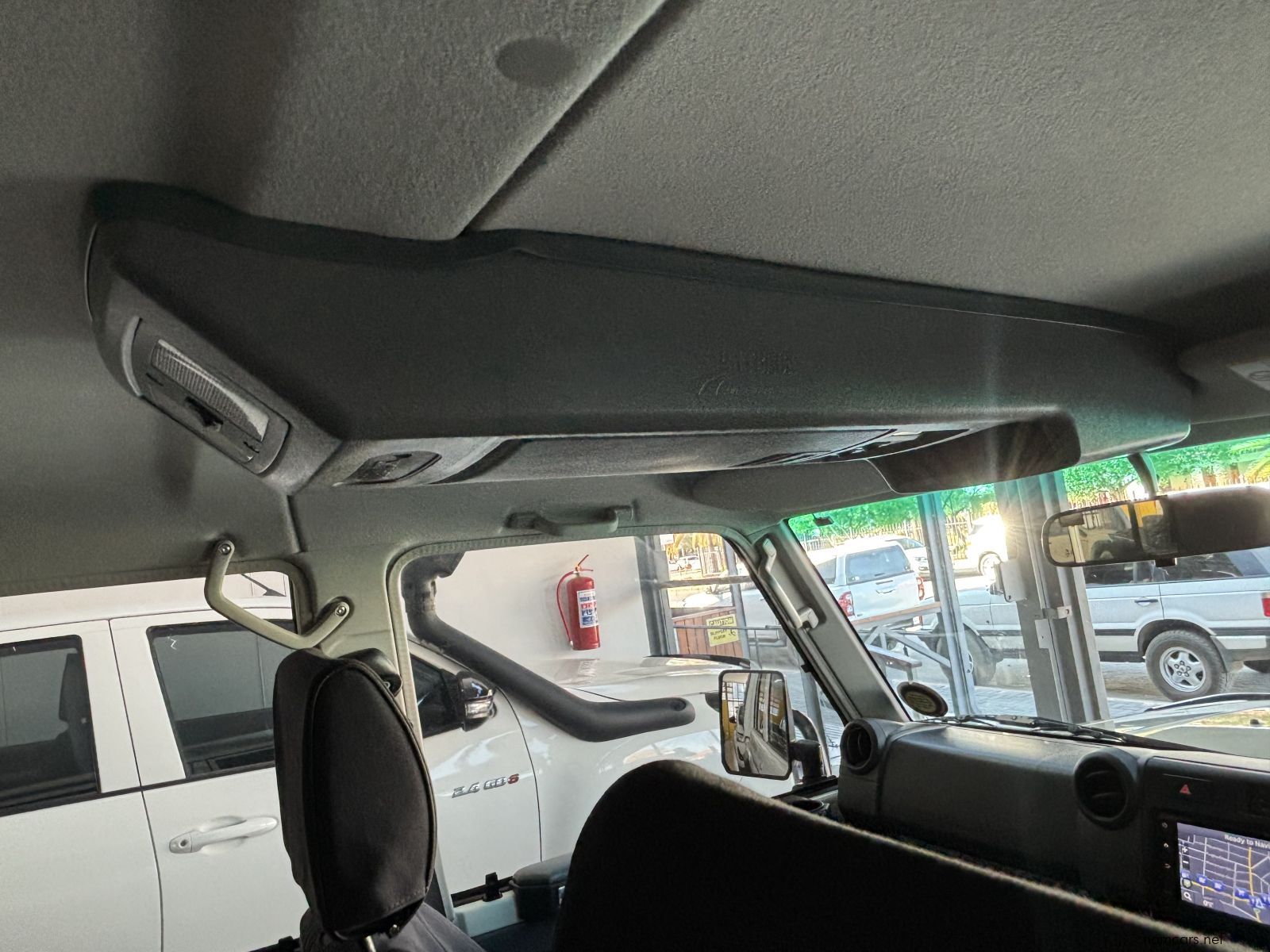 2023 Toyota Land Cruiser 4.0 V6 photo
