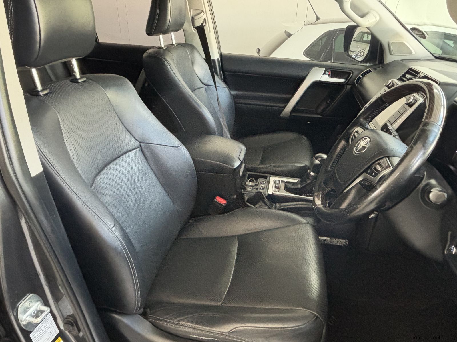 2019 Toyota Prado VX L 3.0 Diesel A/t photo