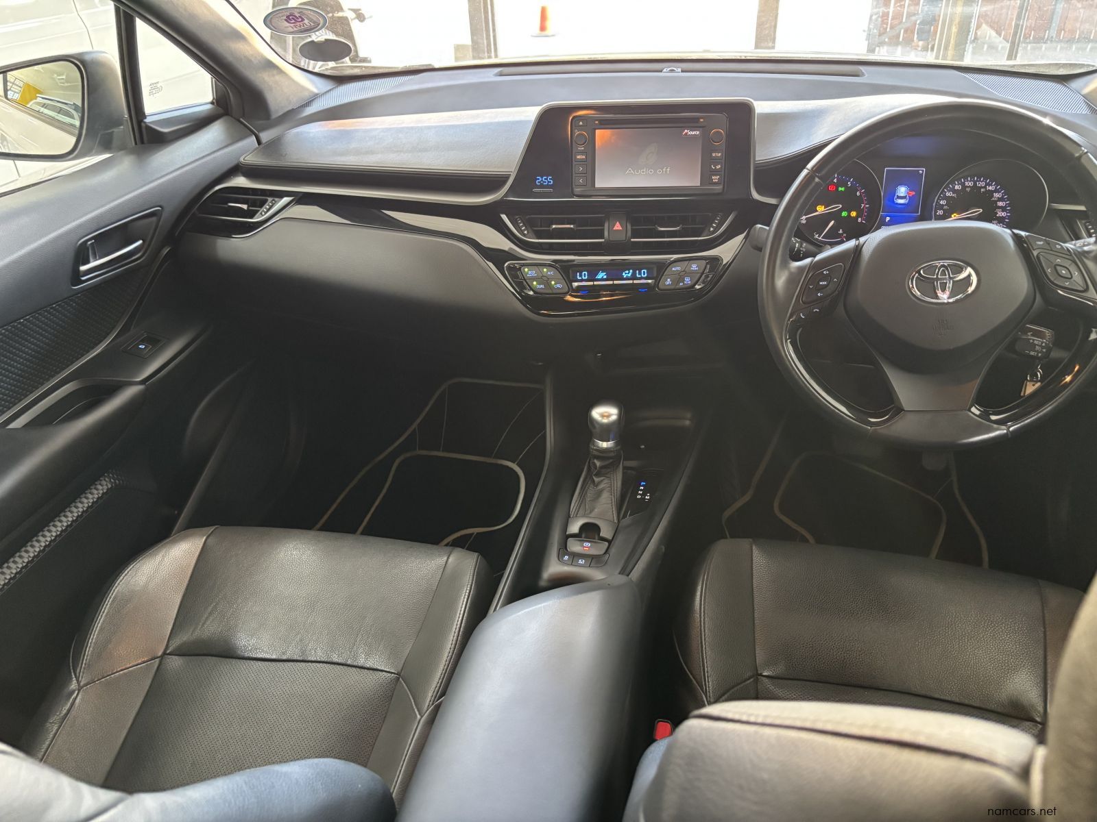 2018 Toyota CHR 1.2 Plus CVT photo