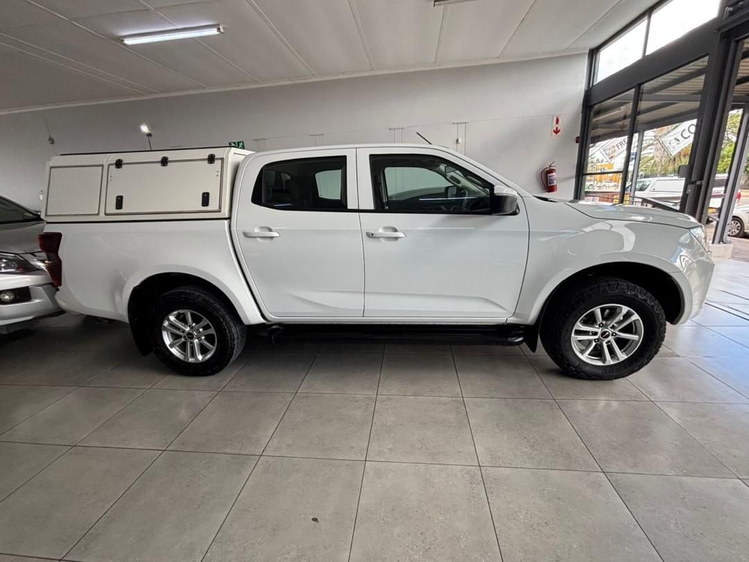 2023 Isuzu D Max 1.9 LS D/cab 2x4 M/t photo