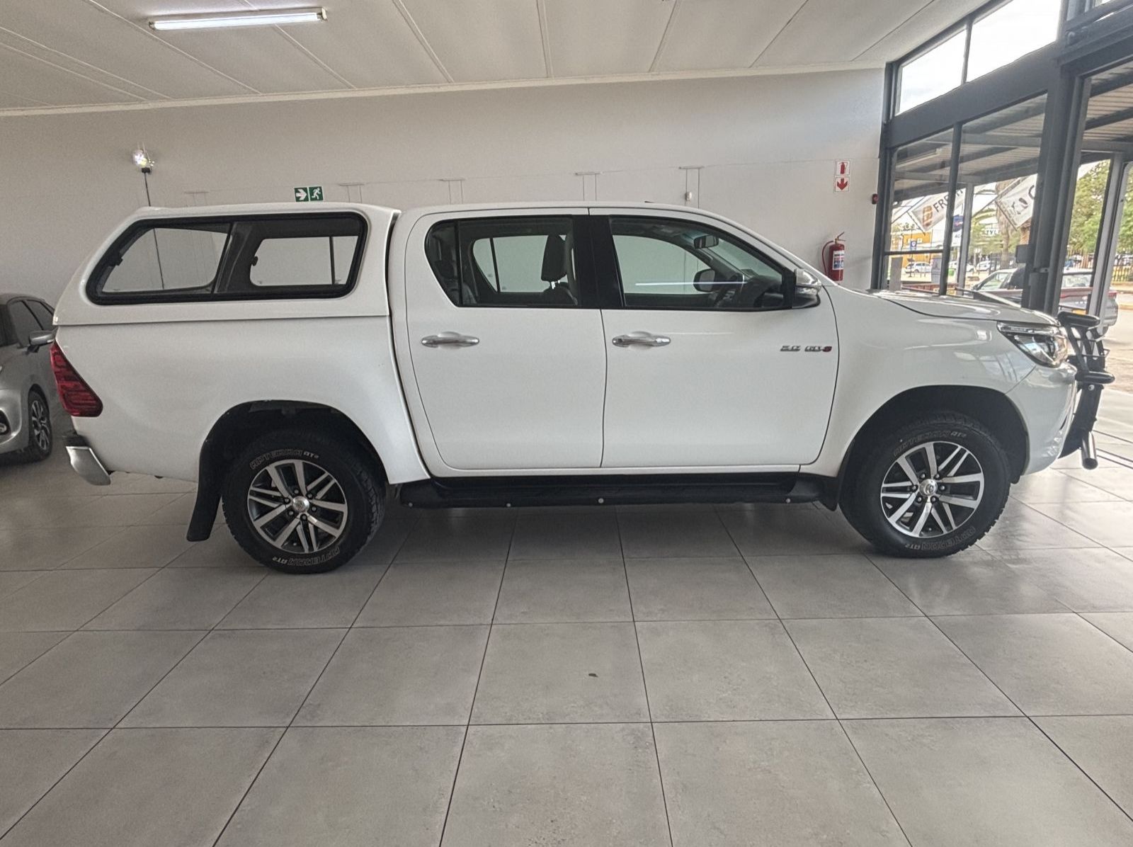 2018 Toyota Hilux 2.8 D/cab 4x4 A/t  4x4 Raider pictures