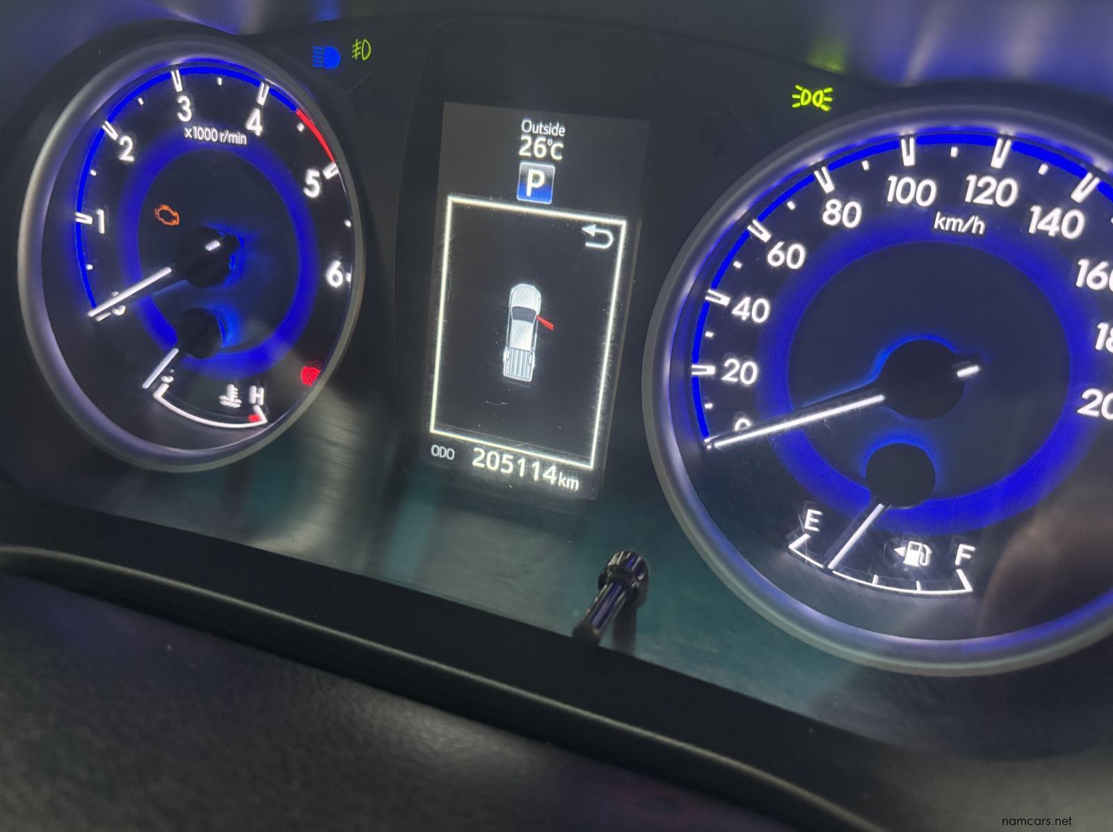 2018 Toyota Hilux 2.8 D/cab 4x4 A/t  4x4 Raider pictures