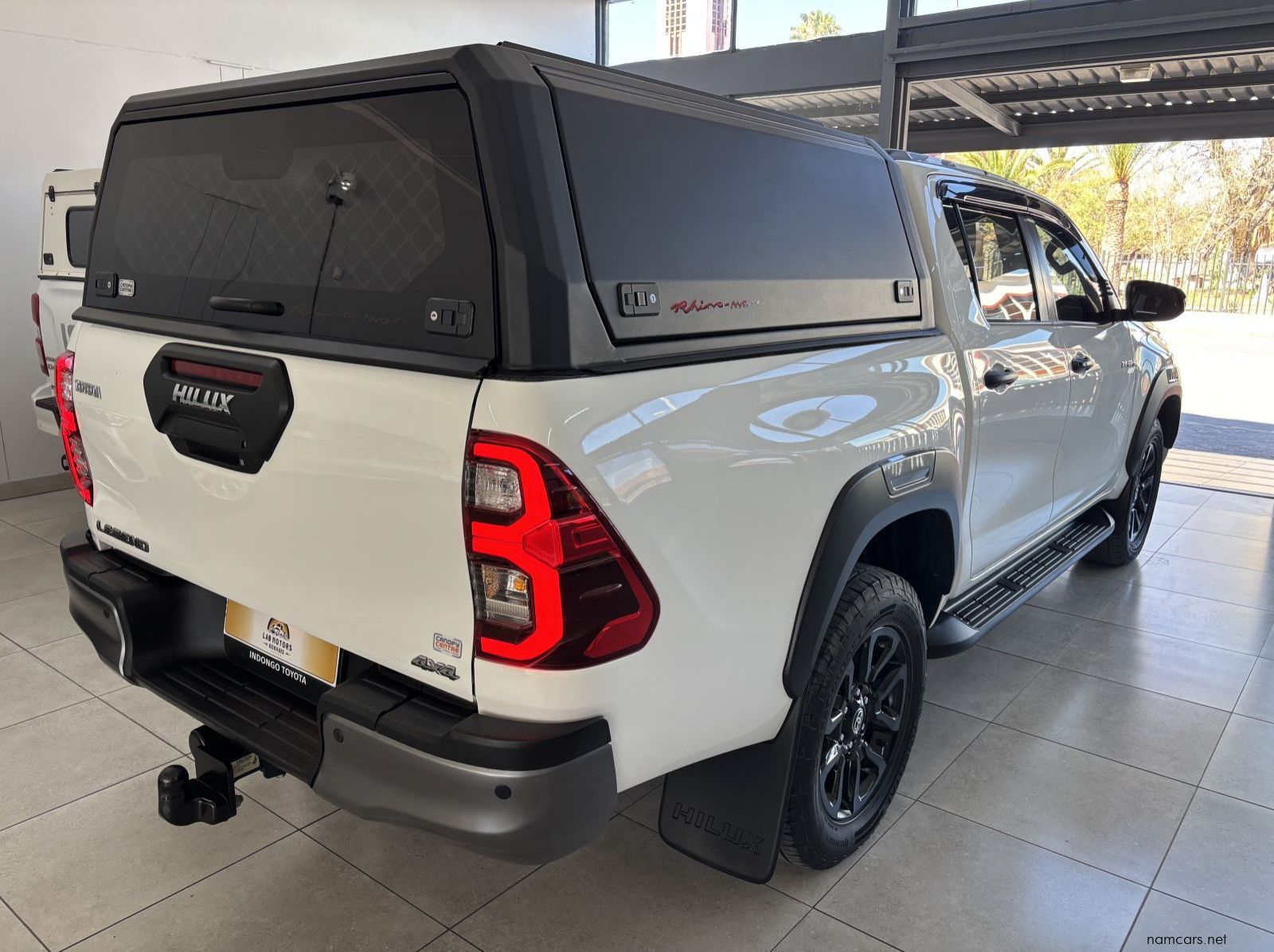 2025 Toyota Hilux 2.8 4x4 A/t D/cab  48V pictures