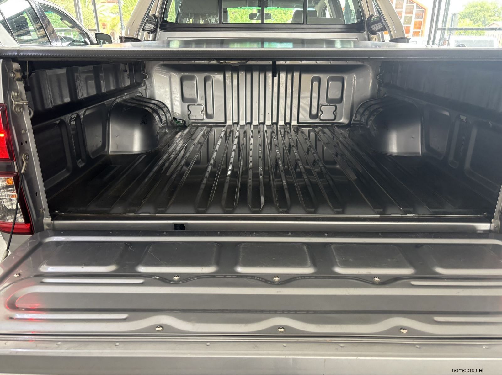 2015 Toyota Hilux Legend 45 d/cab 4x4 M/t 3.0 D4d pictures