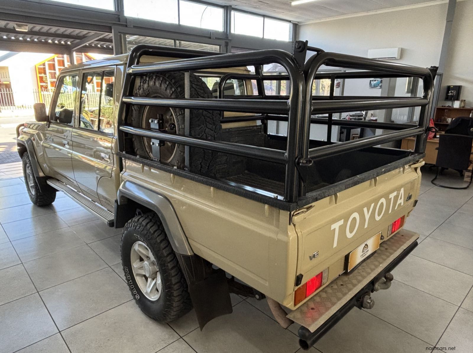 2022 Toyota Land Cruiser D/cab 4.0 V6 M/t pictures