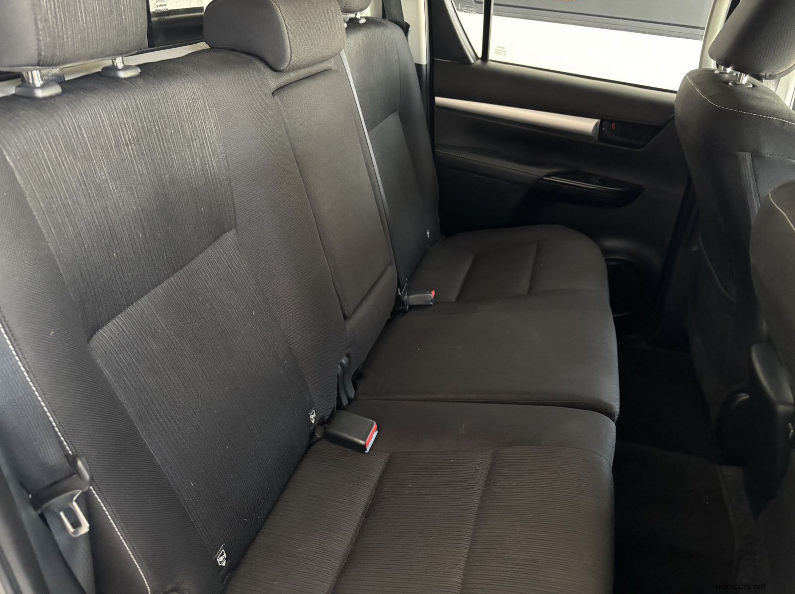 2024 Toyota Hilux D/cab 2.4 M/t 2x4 pictures