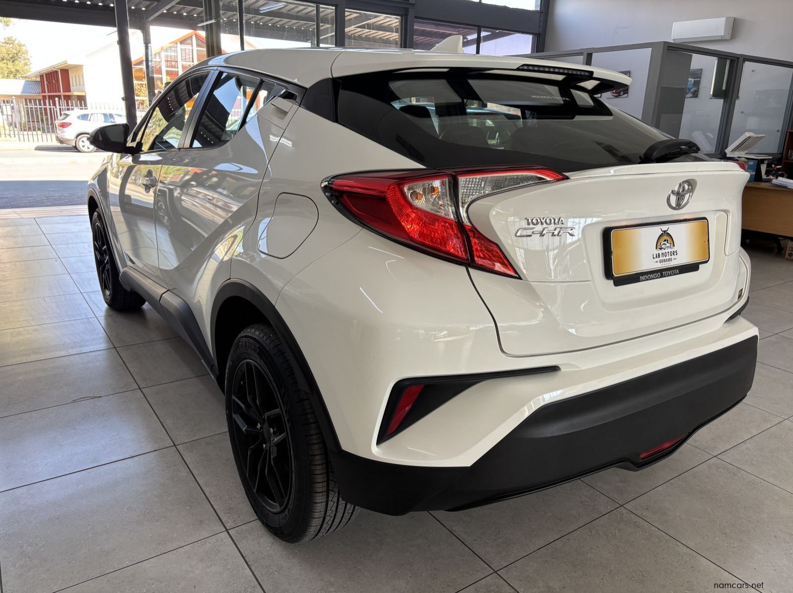 2018 Toyota CHR 1.2 Plus CVT pictures