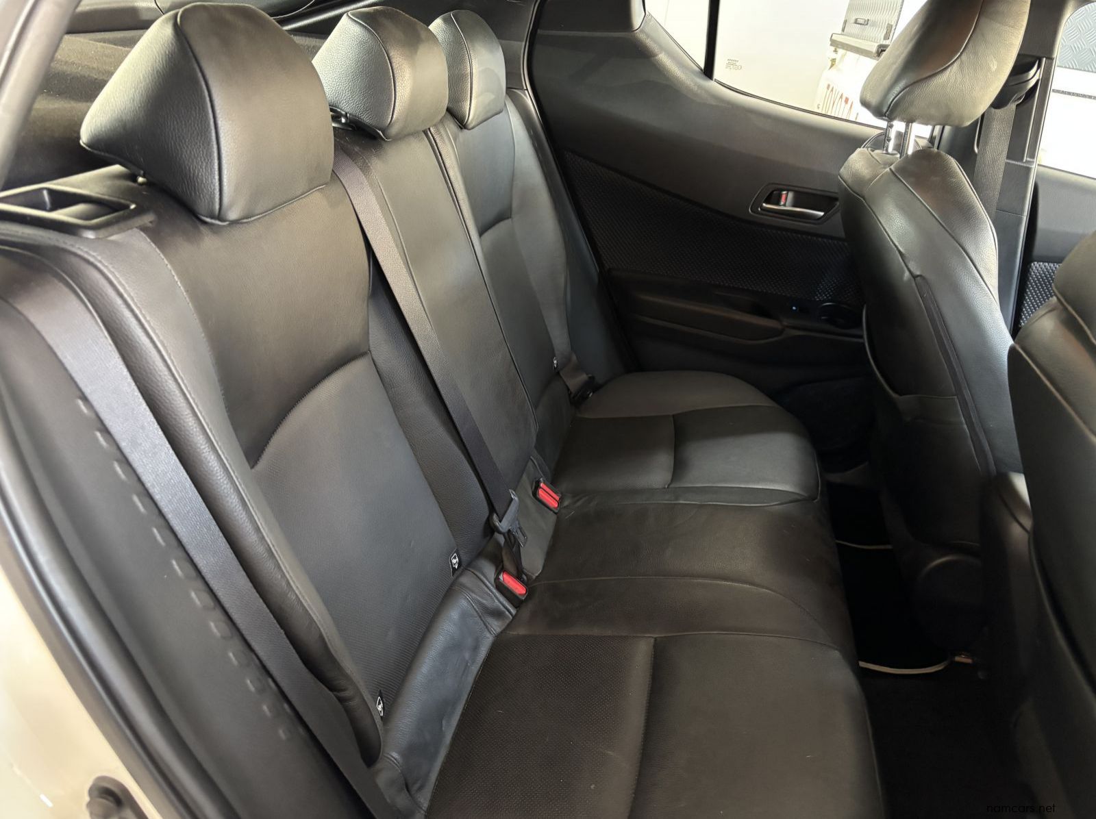 2018 Toyota CHR 1.2 Plus CVT pictures