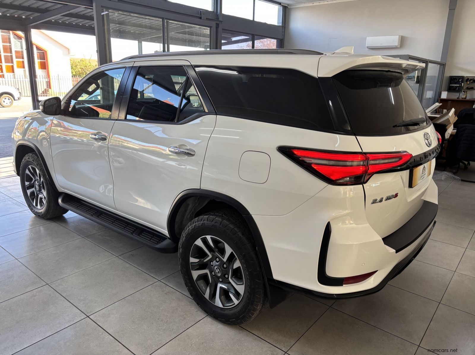 2025 Toyota Fortuner 2.4 4x4 A/t pictures
