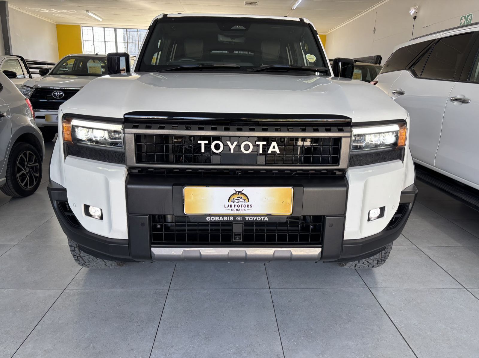 2025 Toyota Prado VX- R 2.8 A/T 4X4 pictures