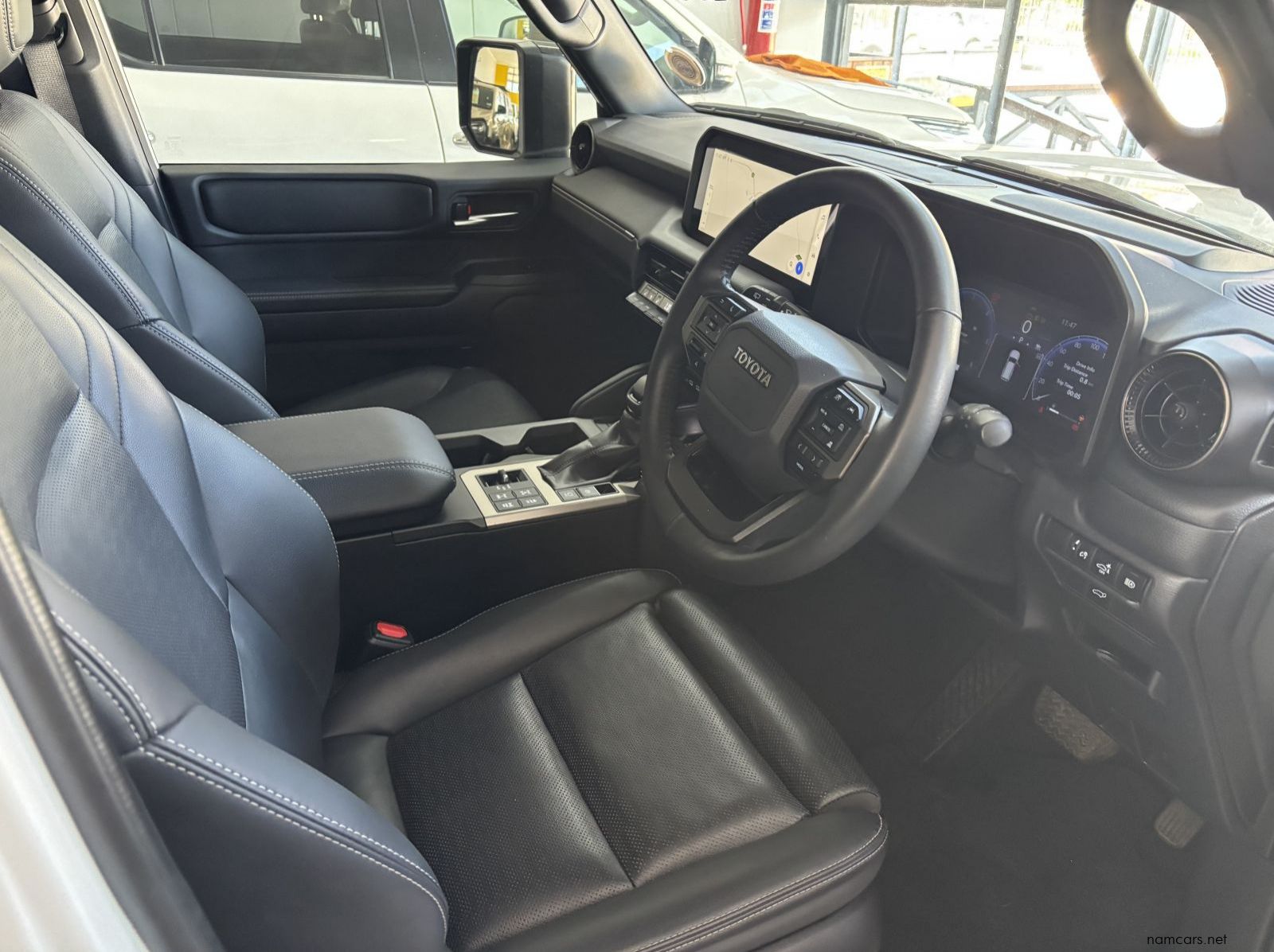 2025 Toyota Prado VX- R 2.8 A/T 4X4 pictures