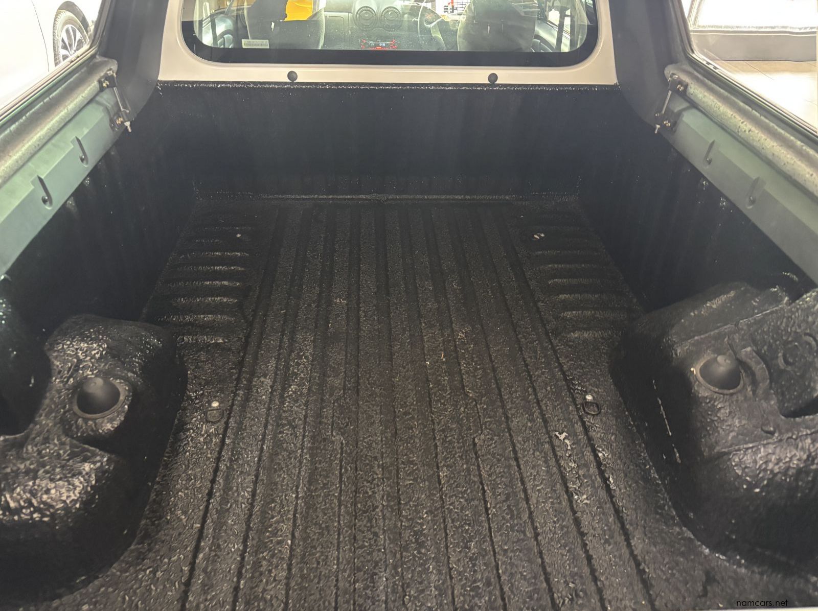 2023 Nissan NP 200 s/cab Safety pack A/C pictures