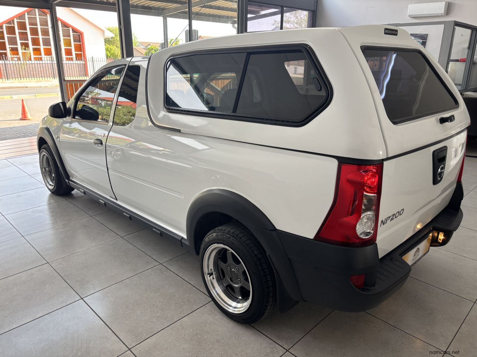 2023 Nissan NP 200 s/cab Safety pack A/C pictures