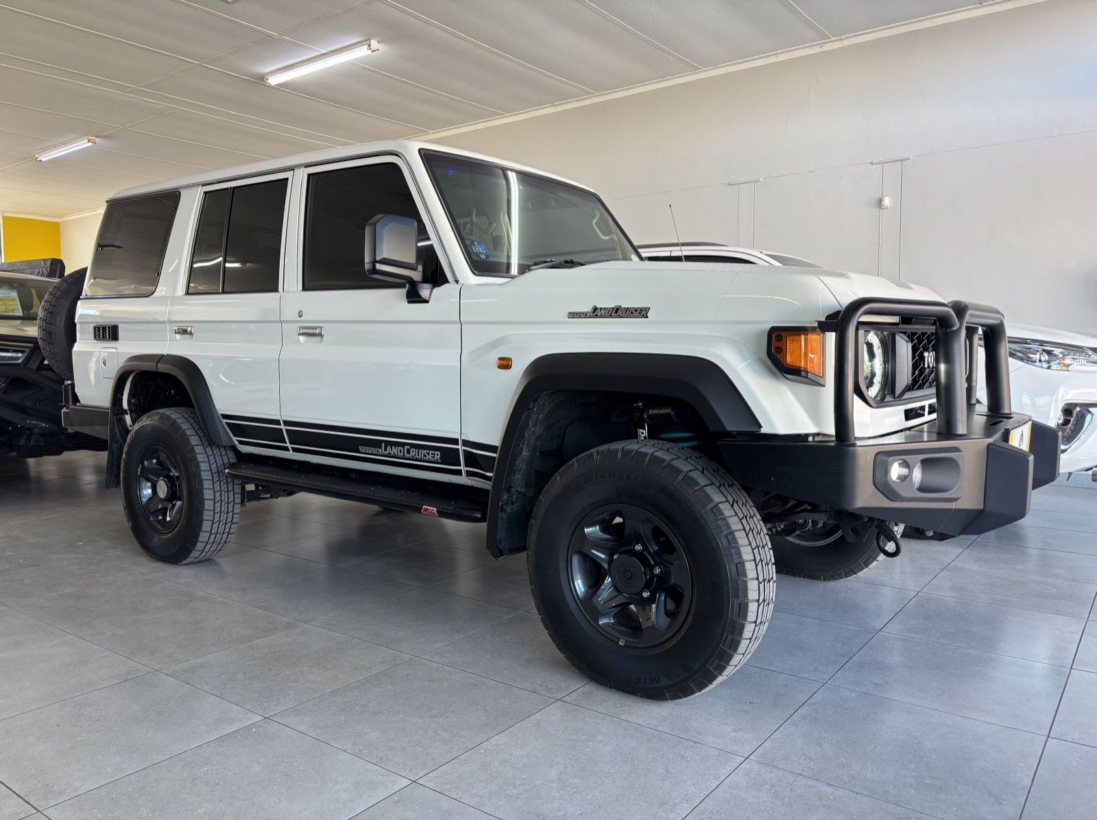 Used Toyota Land Cruiser 76 series 2.8 Gd6 Vx A/t for sale in Gobabis, Namibia