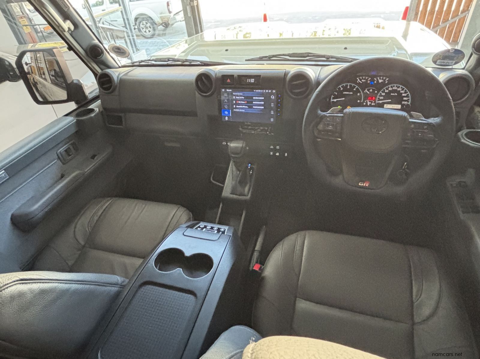 2025 Toyota Land Cruiser 76 series 2.8 Gd6 Vx A/t pictures