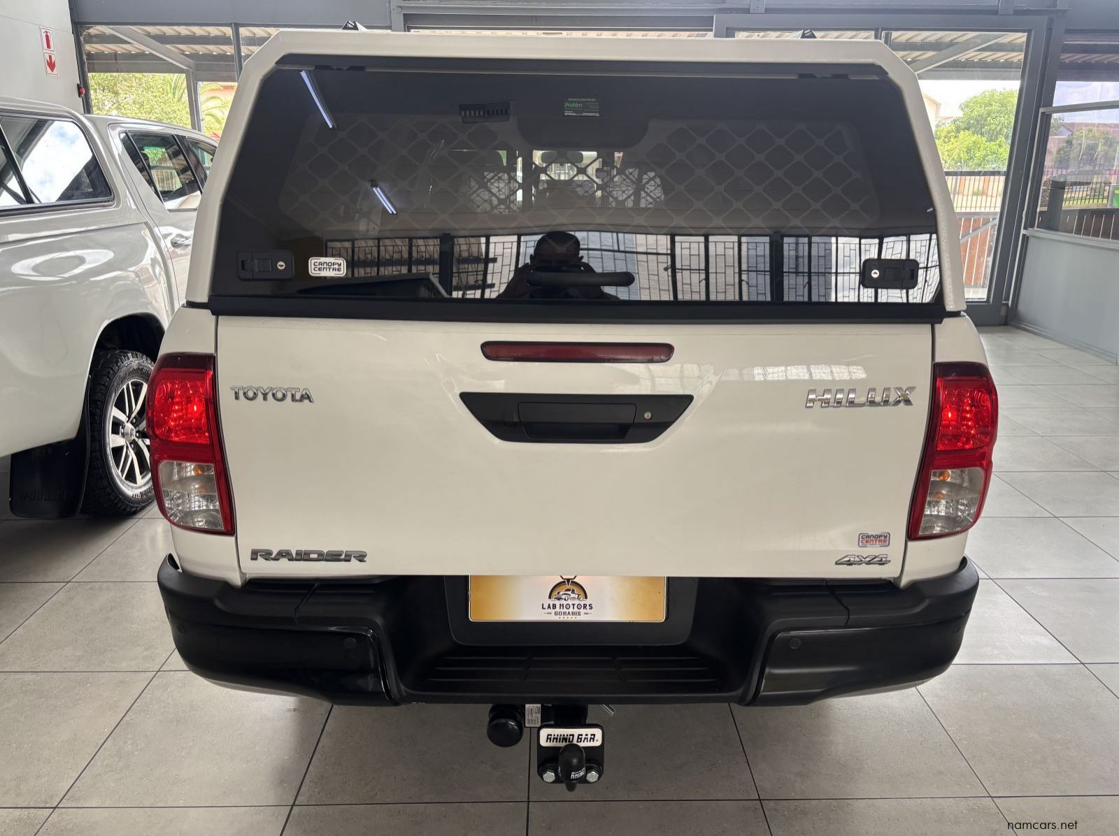 2024 Toyota Hilux 2.4 4x4 A/t d/cab pictures