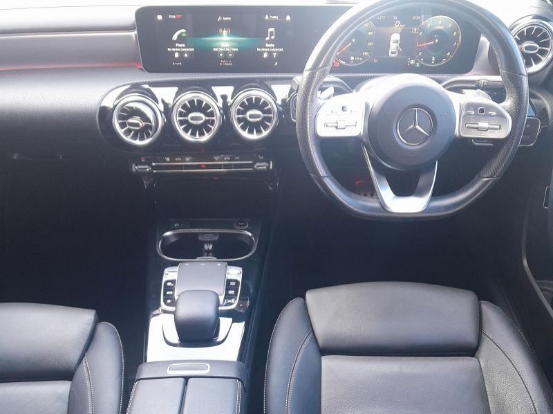 2020 Mercedes-Benz A200 SEDAN AMG pictures