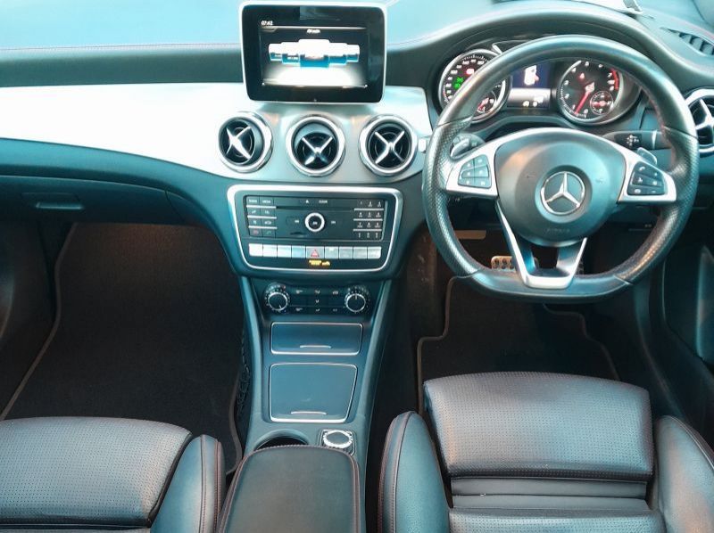 2018 Mercedes-Benz GLA250 AMG 4MATIC pictures