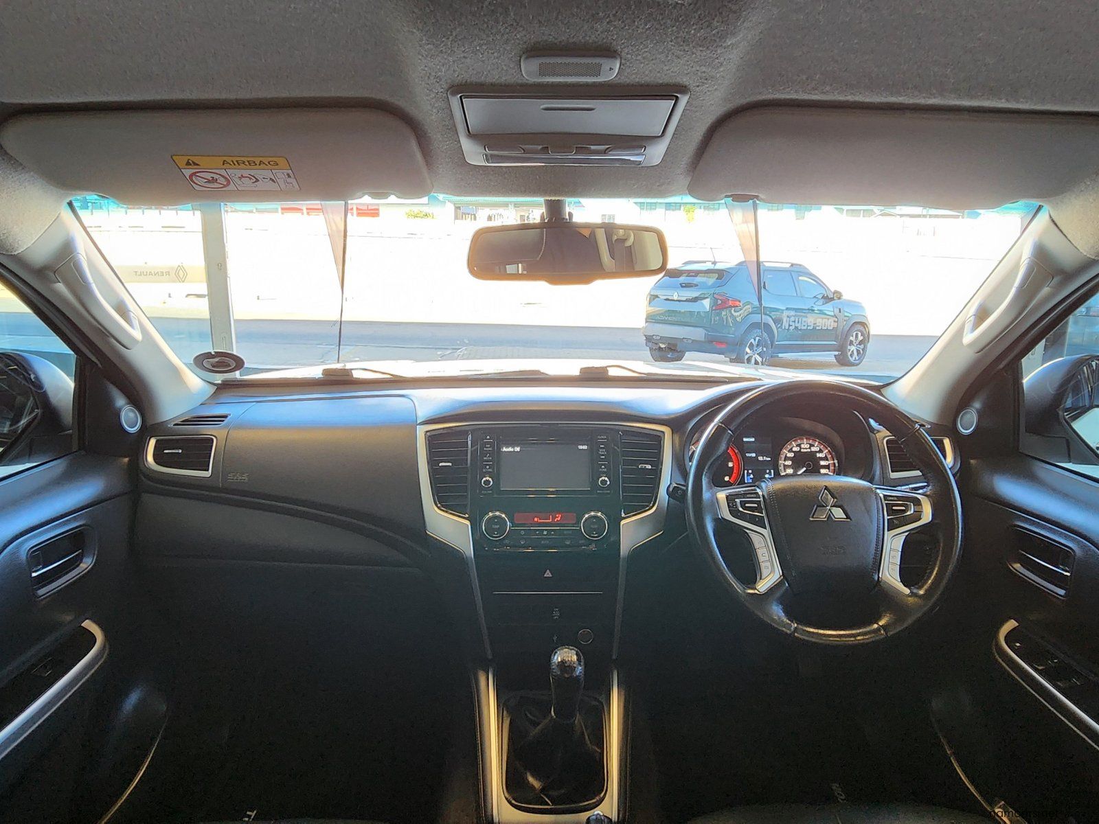 2021 Mitsubishi Triton 2.4 Di-dc 4x4 P/U D/C photo