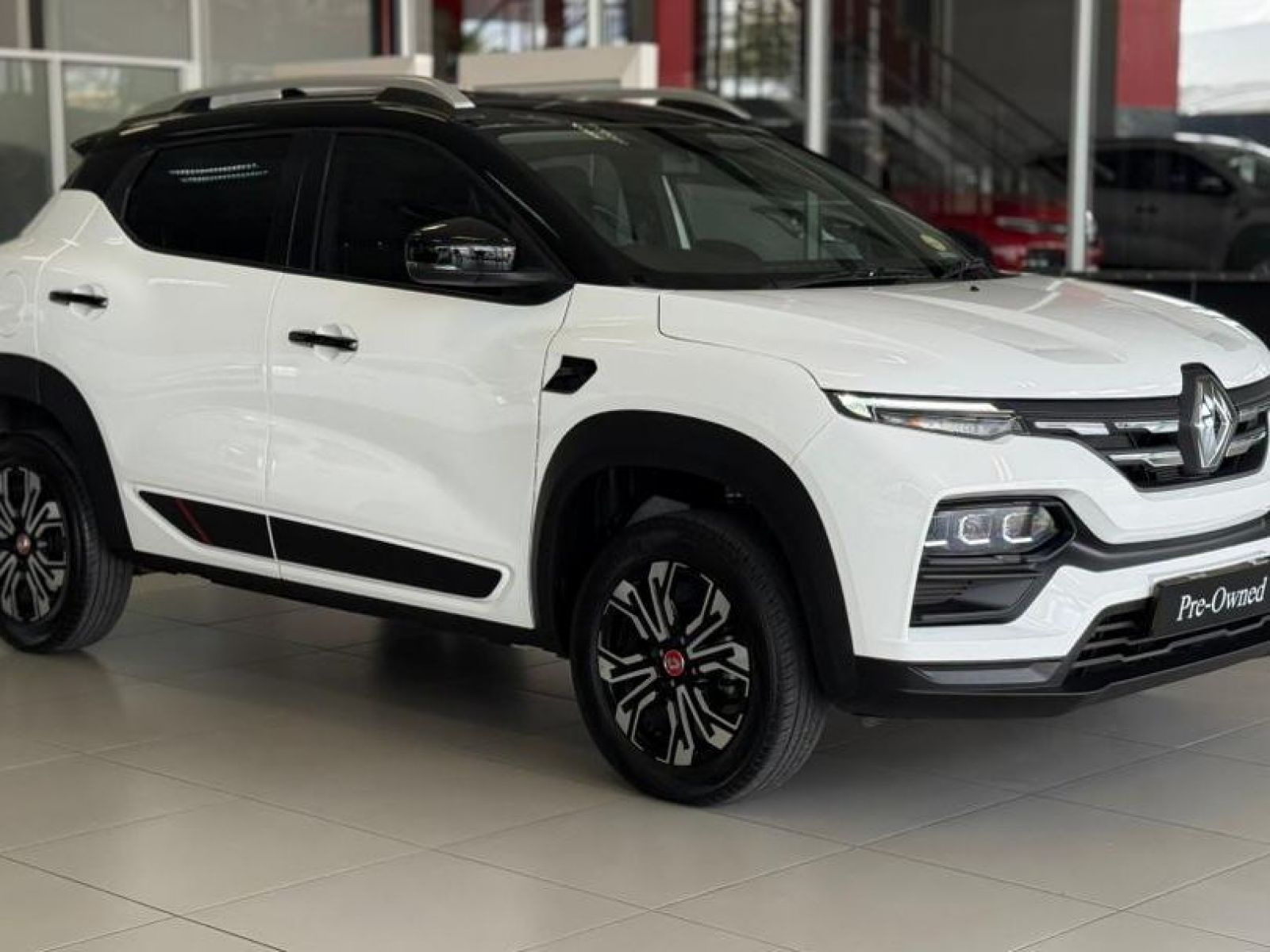 Renault Kiger 1.0t Intens in Namibia