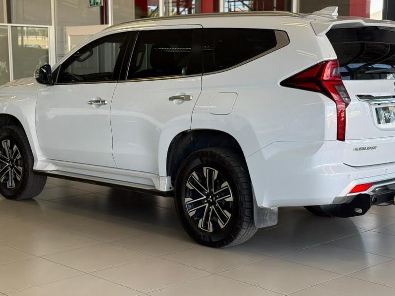 2022 Mitsubishi Pajero Sport 2.4d 4x4 Exceed A/t photo