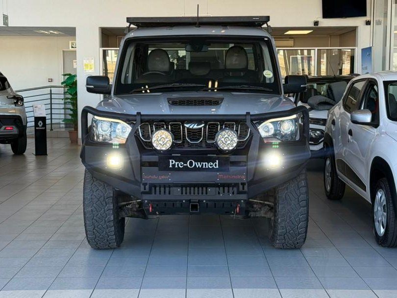 0 Mahindra Pik Up 2.2 Mhawk S11 Storm 4x4 A/T P/U D/C photo