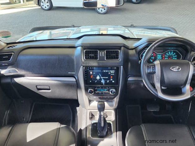 0 Mahindra Pik Up 2.2 Mhawk S11 Storm 4x4 A/T P/U D/C photo