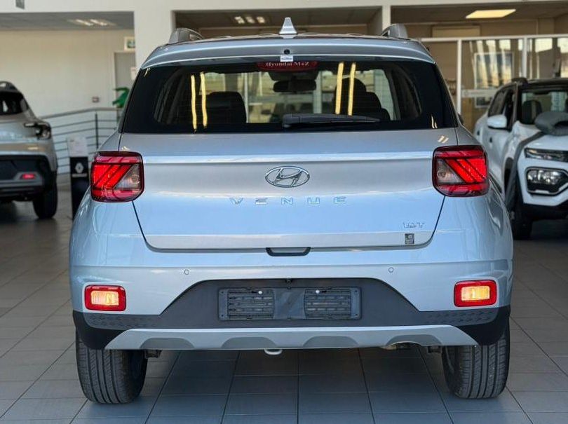 2021 Hyundai Venue 1.0 Tgdi Fluid pictures