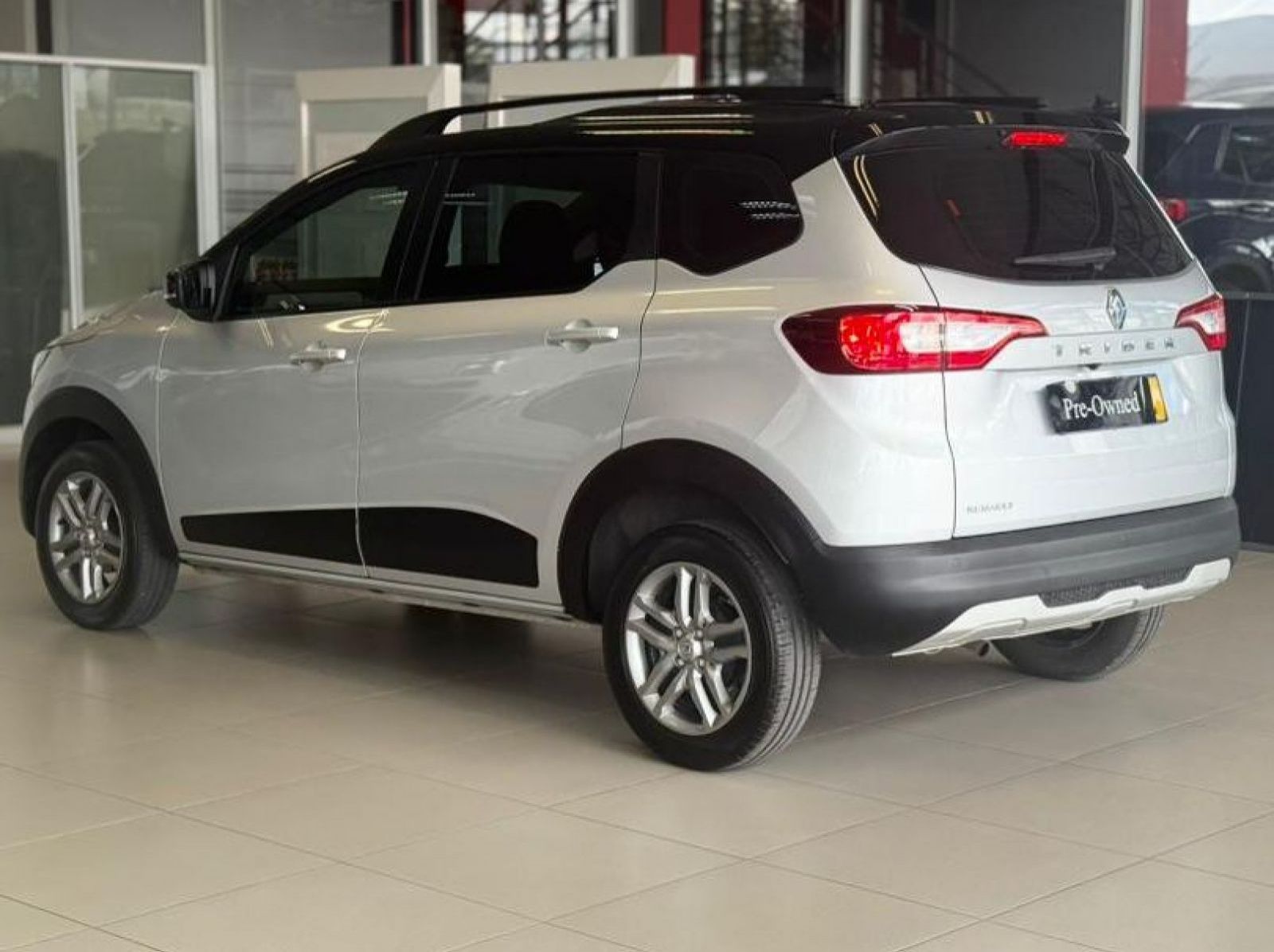 2024 Renault Triber 1.0 Prestige / Intens Amt pictures