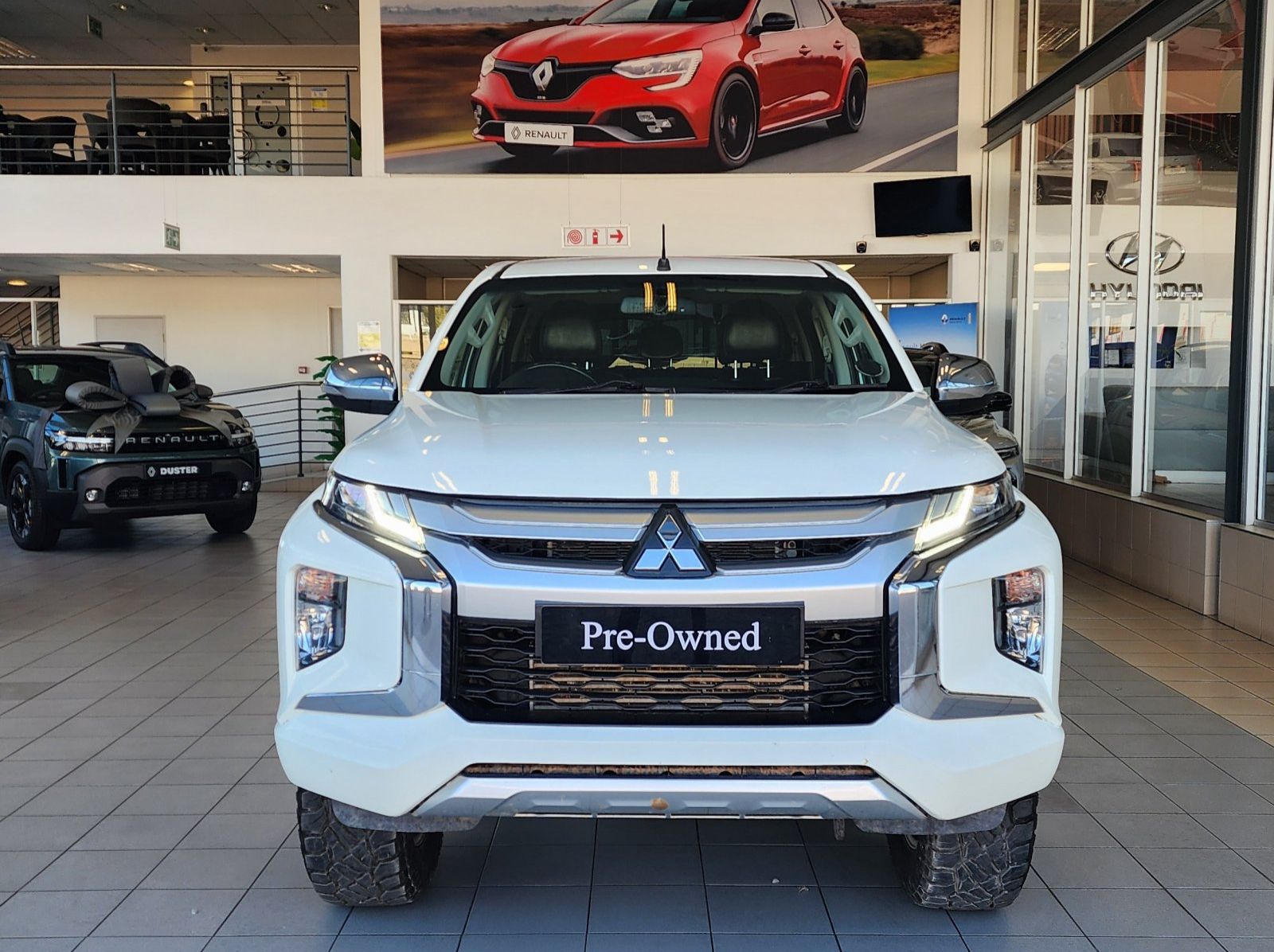 2021 Mitsubishi Triton 2.4 Di-dc 4x4 P/U D/C pictures
