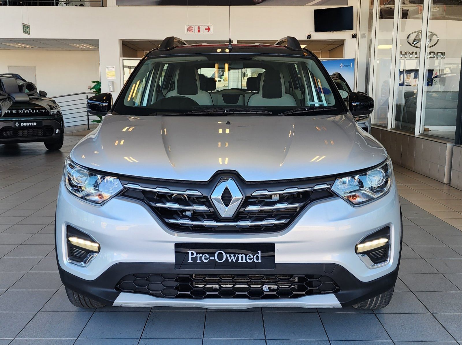 2023 Renault Triber 1.0 Prestige / Intens pictures