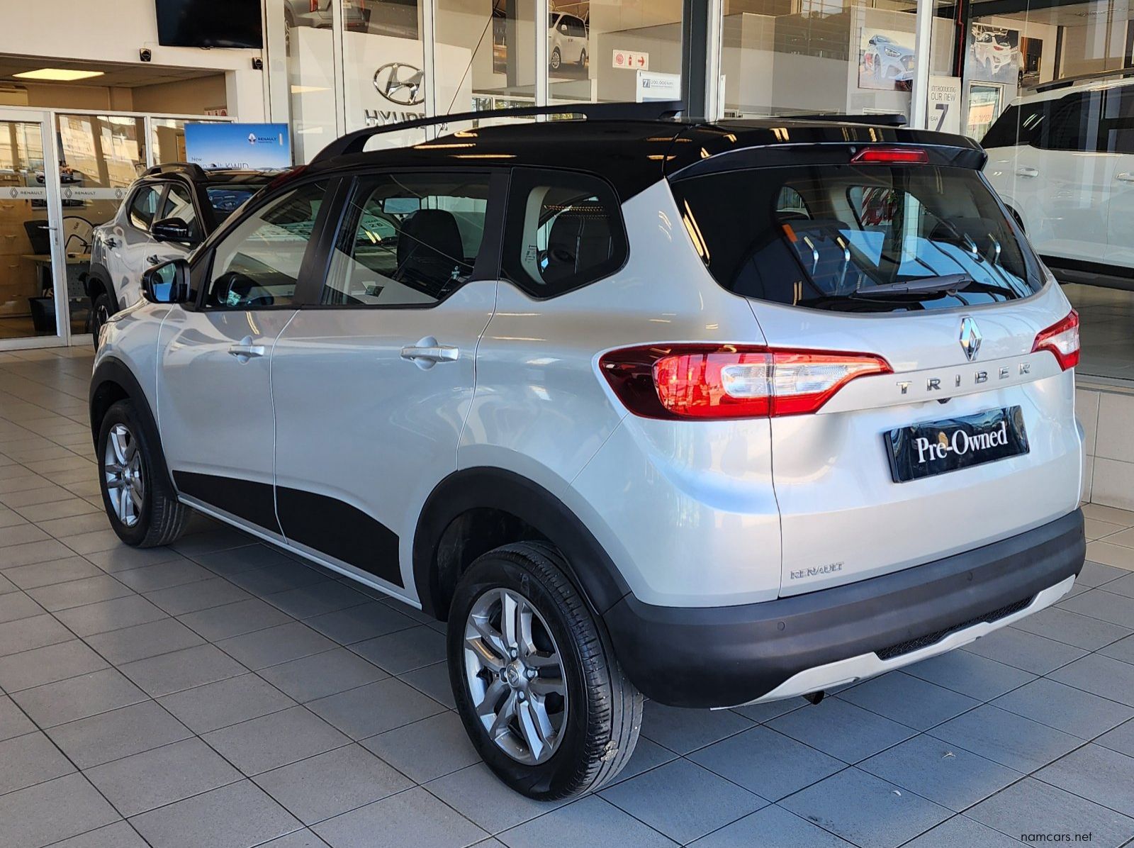 2023 Renault Triber 1.0 Prestige / Intens pictures