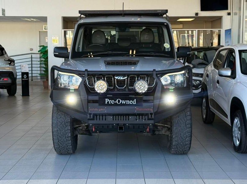 0 Mahindra Pik Up 2.2 Mhawk S11 Storm 4x4 A/T P/U D/C pictures