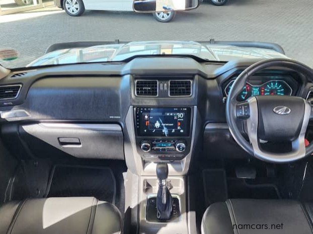 0 Mahindra Pik Up 2.2 Mhawk S11 Storm 4x4 A/T P/U D/C pictures