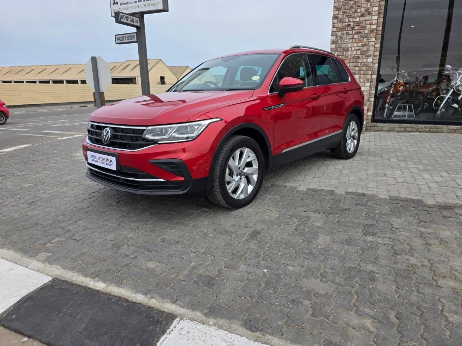 Volkswagen TIGUAN 1.4 TSI LIFE DSG in Namibia