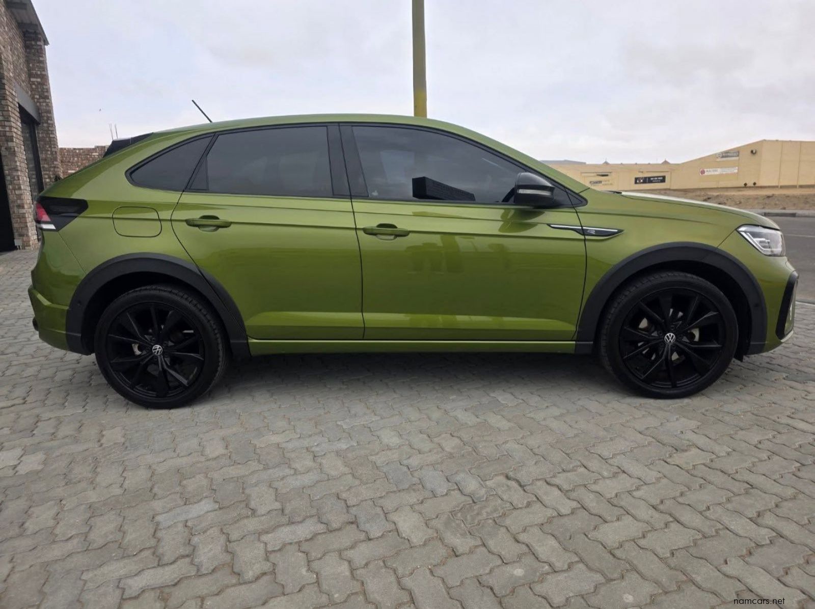 2024 Volkswagen TAIGO 1.0TSI R-LINE DSG pictures