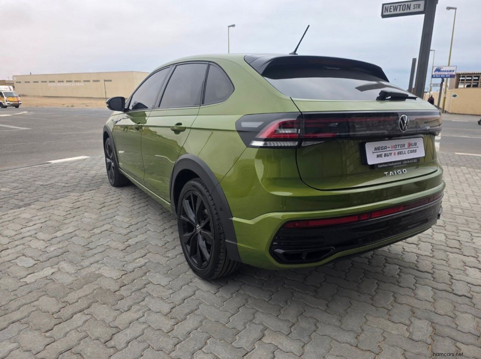 2024 Volkswagen TAIGO 1.0TSI R-LINE DSG pictures