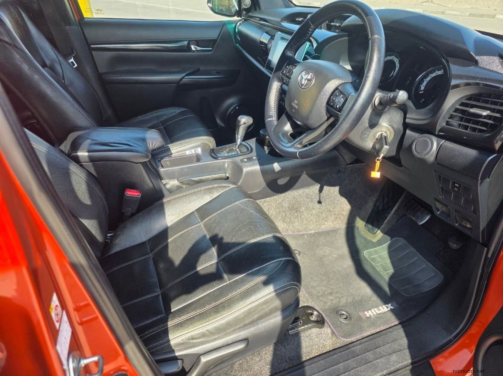 2019 Toyota HILUX RAIDER 4.0 V6 4X4 A/T P/U D/C pictures