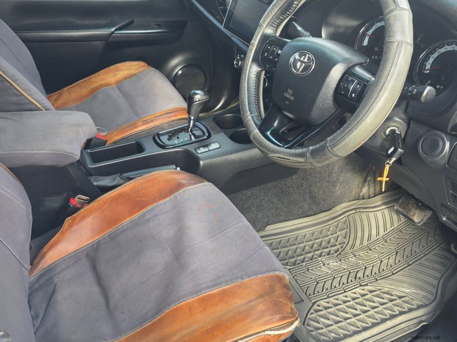 2019 Toyota HILUX RAIDER GD-6 2.8 4X4 A/T pictures