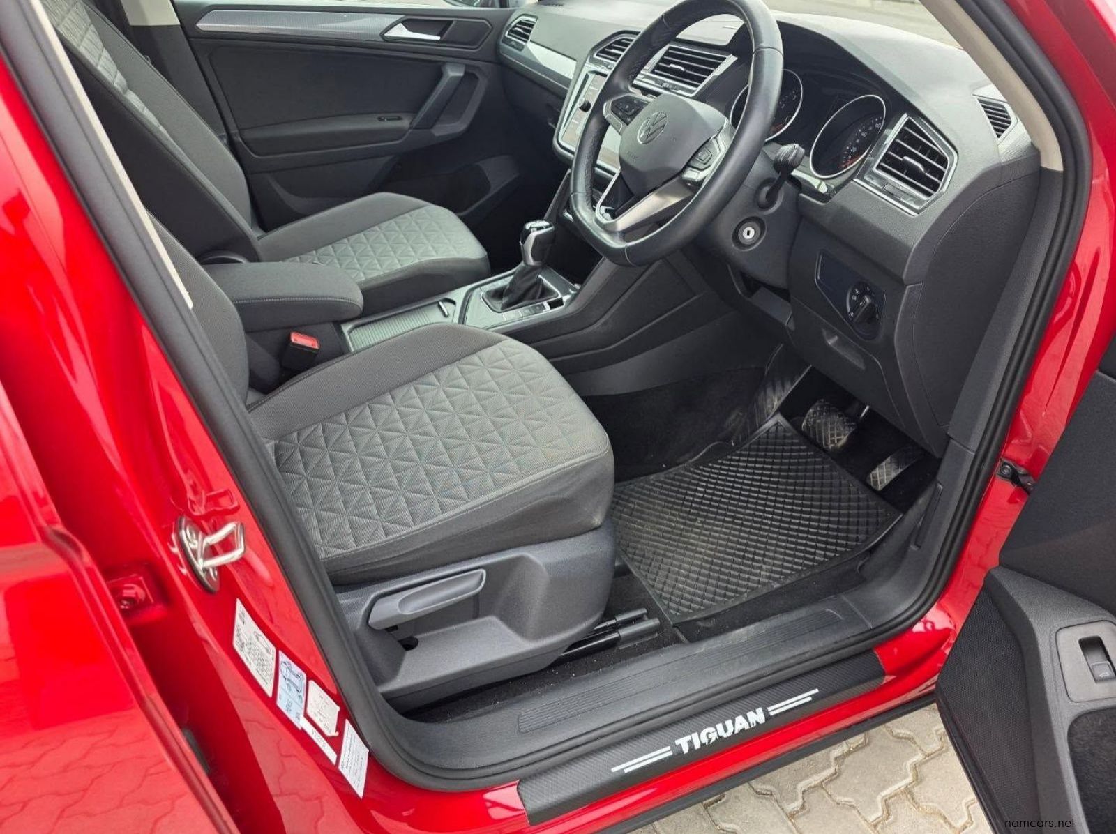 2023 Volkswagen TIGUAN 1.4 TSI LIFE DSG pictures