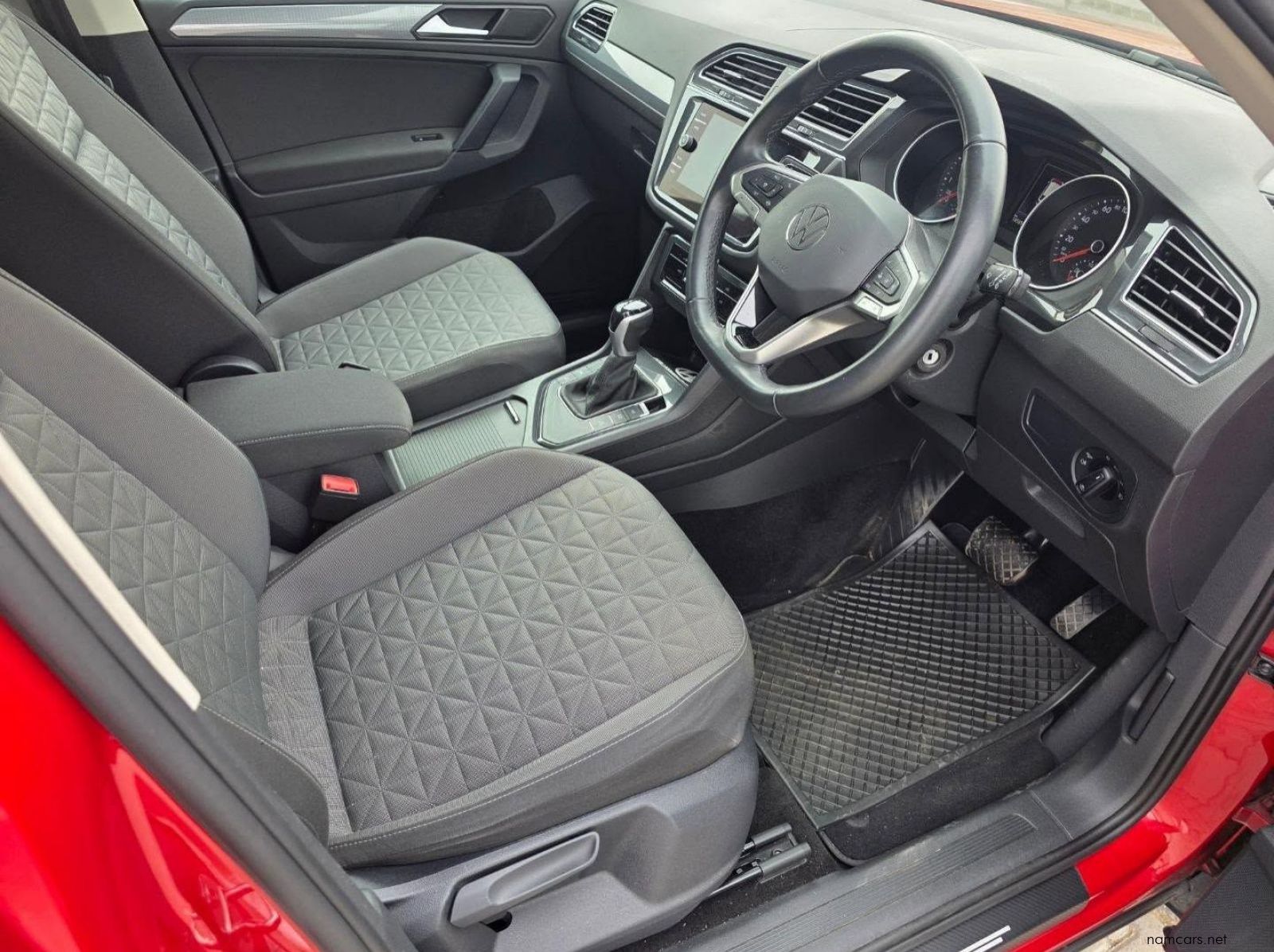 2023 Volkswagen TIGUAN 1.4 TSI LIFE DSG pictures